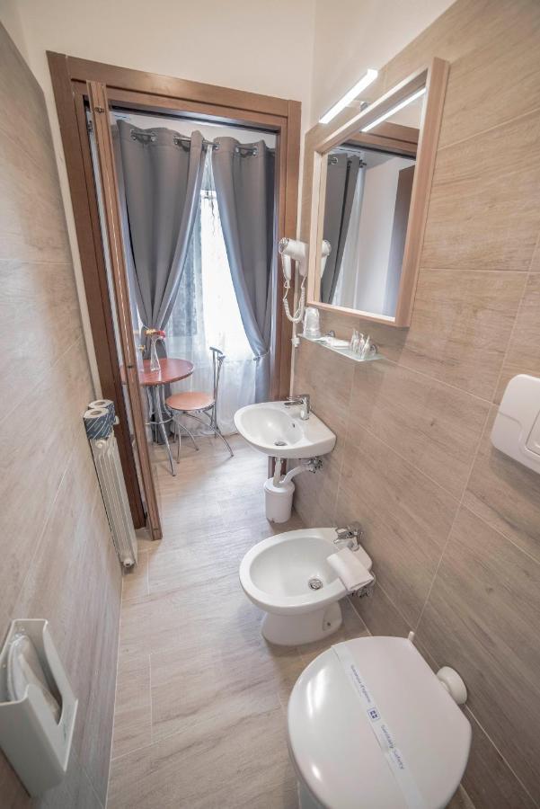 Galleria Frascati Rooms And Apartment Ngoại thất bức ảnh