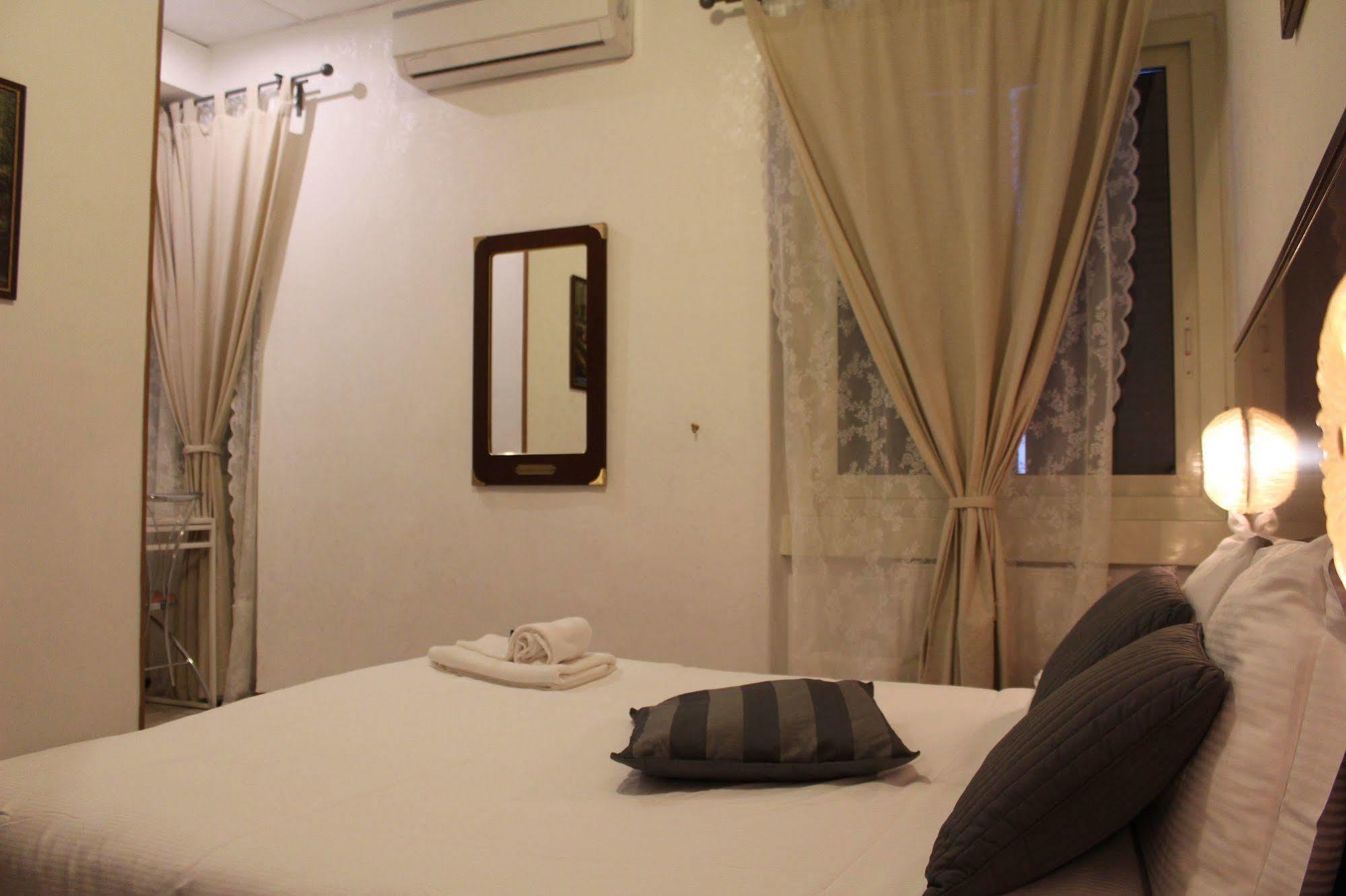 Galleria Frascati Rooms And Apartment Ngoại thất bức ảnh