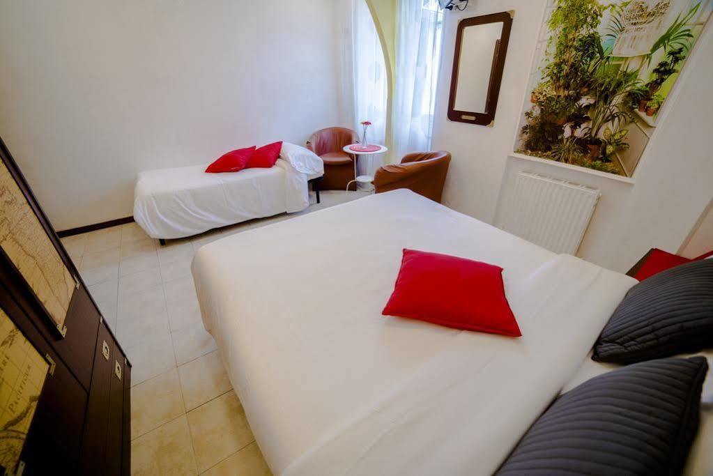 Galleria Frascati Rooms And Apartment Ngoại thất bức ảnh