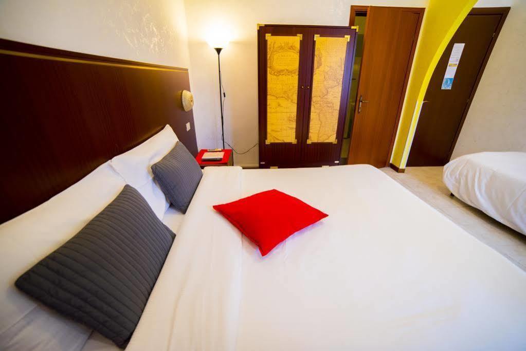 Galleria Frascati Rooms And Apartment Ngoại thất bức ảnh