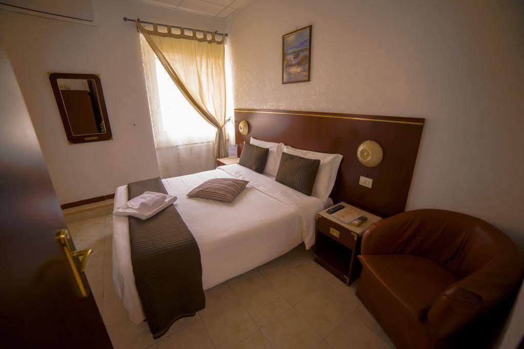 Galleria Frascati Rooms And Apartment Ngoại thất bức ảnh