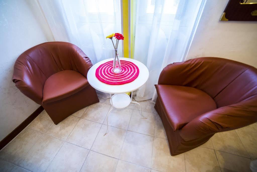 Galleria Frascati Rooms And Apartment Ngoại thất bức ảnh