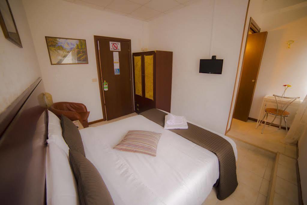 Galleria Frascati Rooms And Apartment Ngoại thất bức ảnh